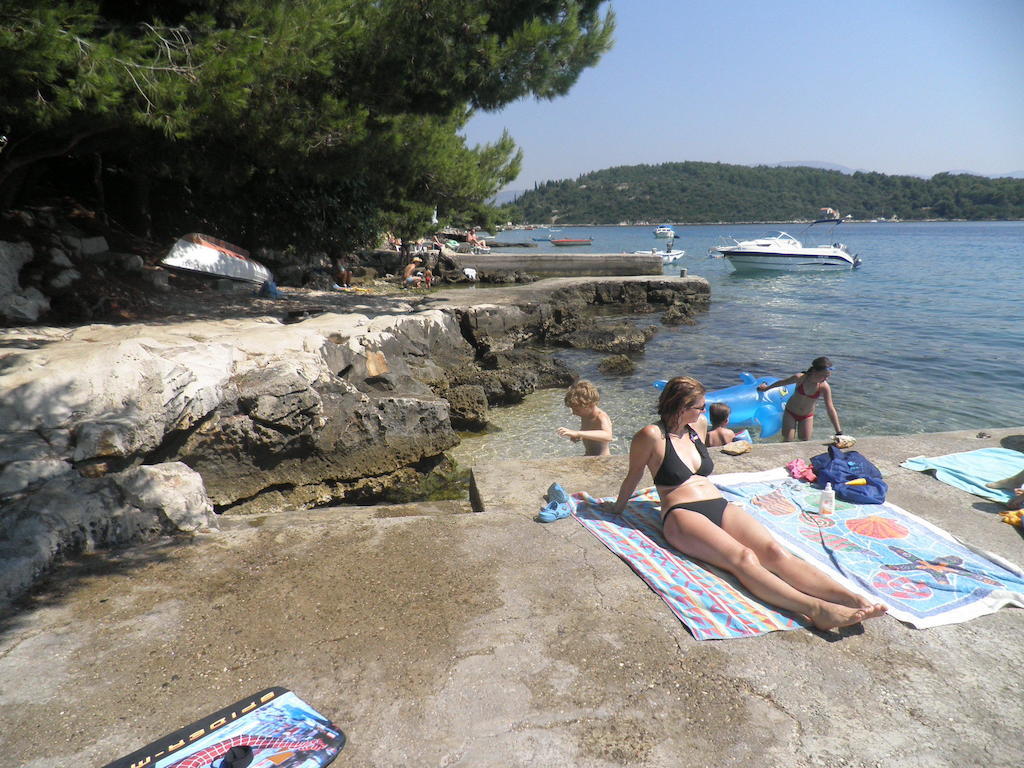 Apartments Holiday Lumbarda Chambre photo
