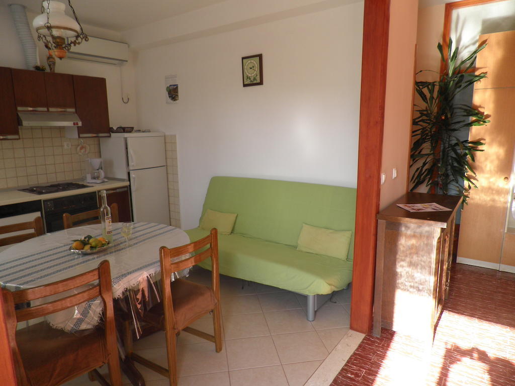 Apartments Holiday Lumbarda Chambre photo