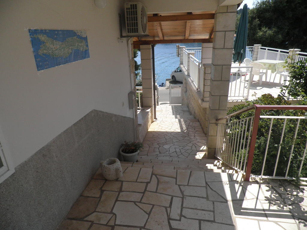 Apartments Holiday Lumbarda Chambre photo