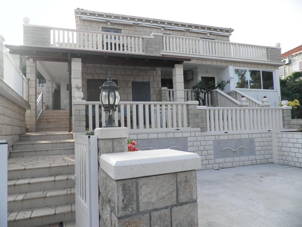 Apartments Holiday Lumbarda Extérieur photo